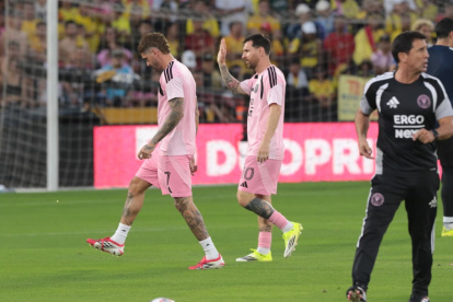 Lionel Messi (c) fue el protagonista del Partido de la Historia por su presencia y anotación.