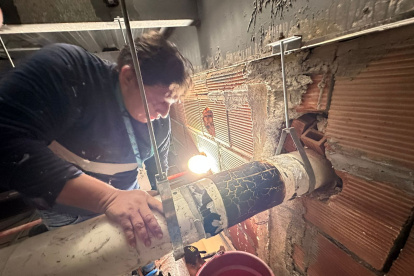 Daño estructural en el techo del hospital Monte Sinai causó caída de material sobre áreas de atención