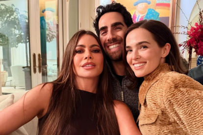 El cambio del color de cabello de Sofía Vergara (primera a la izquierda) es, para muchos, una decisión acertada.