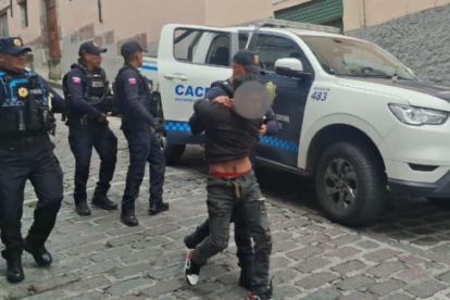 Durante un patrullaje preventivo, Agentes de Control lograron la aprehensión de tres ciudadanos tras una persecución y coordinación con la Policía Nacional y el ECU 911.