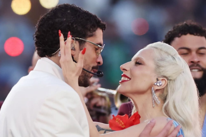 Descubre los detalles de su colaboración y la boda sorpresa en vivo