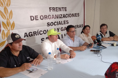 Los líderes de los agricultores de arroz que presentaron un manifiesto con cuatro puntos, que esperan ser atendido por el presidente Daniel Noboa.