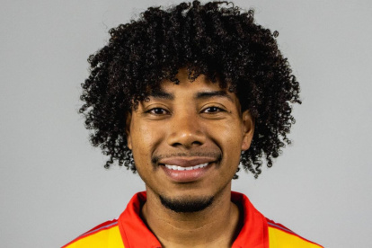 Ángelo Mina refuerza a Emelec y apunta al Clásico frente a Barcelona SC.