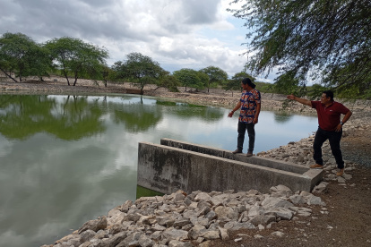 Las lagunas de oxidación ubicadas detrás del barrio Campo Alegre no han recibido mantenimiento, según los habitantes.