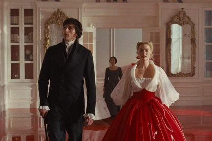 La nueva versión de Cumbres Borrascosas es uno de los estrenos más esperados de esta semana.