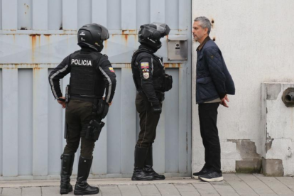 Calificó el proceso como una persecución política.