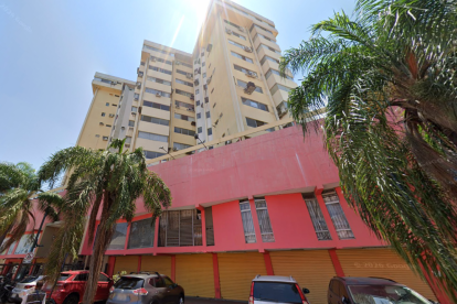 Vista del complejo de torres en la Bahía de Guayaquil antes del incendio, fotografía tomada en 2017.