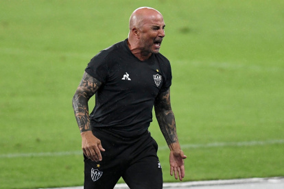 Sampaoli se va sorpresivamente del Atlético Mineiro de Franco, Preciado y Minda.