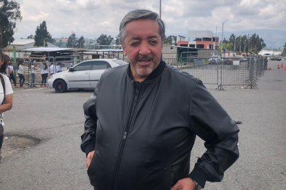 Ramiro García, abogado de Aquiles Álvarez, acudió a la cárcel de Cotopaxi, en donde está encerrado el alcalde de Guayaquil por el caso Goleada.