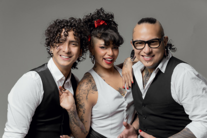 Complicaos. José Emilio Granda, Nathaly Echeverría y José Granda (papá de José Emilio) se presentaron en Indonesia en 2025, en el International Seminar and Workshop in Aesthetic Medicine.