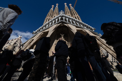 Iglesia. Una vista exterior de la Basílica de la Sagrada Familia, a inicios de este mes, n obra del arquitecto español Antoni Gaudí, en Barcelona.