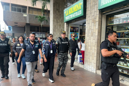 Operativo “Pandora III” dejó detenidos, droga incautada y locales clausurados en 9 de Octubre.