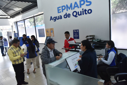 El nuevo esquema de cobro de residuos afecta la recolección en departamentos múltiples de Quito.