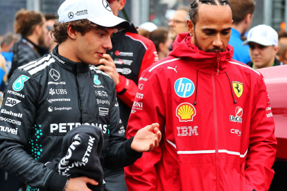 Kimi Antonelli marca el mejor tiempo con 1:33.669 para Mercedes.