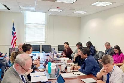 Una de las reuniones que hubo por el Acuerdo de Comercio Recíproco.