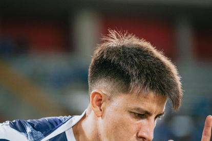 Gaibor defiende a Eryc Castillo y exige respeto a la prensa deportiva.