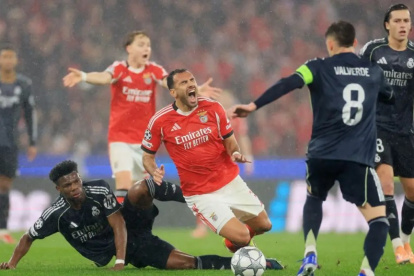 Real Madrid debe asegurar el boleto a octavos de final de Champions League ante Benfica.