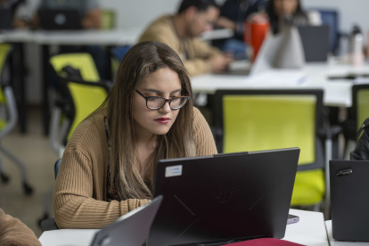 La postulación para la Beca Migrantes está abierta hasta el 31 de marzo del 2026.