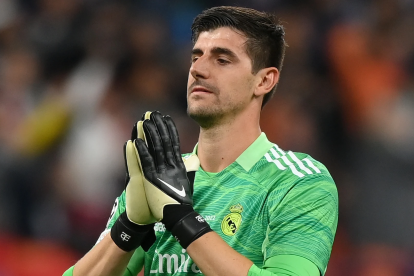 EL arquero de Real Madrid Thibaut Courtois fue operado y conoce el tiempo de recuperación.