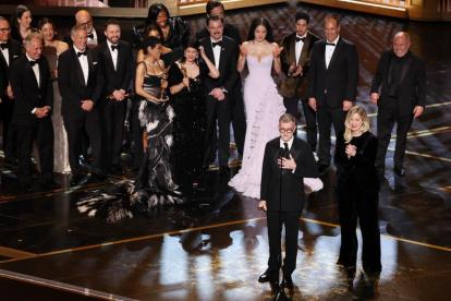 Todo el elenco de One batlle or another