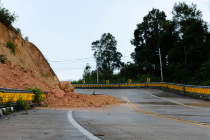 El análisis de datos históricos muestra dónde se repiten inundaciones y deslaves en la ciudad.