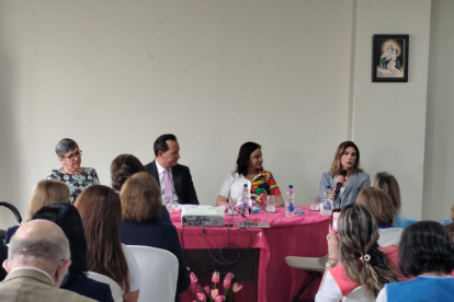 El II Diálogo Ciudadano “Mujeres que inspiran”, organizado por ACORVOL, reunió a líderes sociales y comunitarias para reflexionar sobre los avances, desafíos y oportunidades de las mujeres