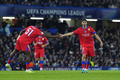 Willian Pacho es una de las figuras de la Champions League 2025-26.