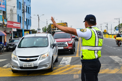 La CTE asegura que se fortalecerá el control en las vías; la ciudadanía exige que se mejore el control de respuestas frente a daños, atascos y accidentes.