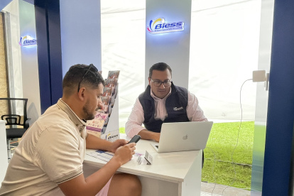 Afiliados y jubilados pueden solicitar préstamos quirografarios del Biess con tasas desde 6,5 % anual y desembolso rápido.