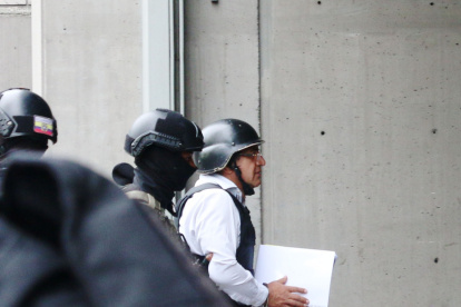 Santiago Díaz Asque, exasambleísta de la RC, a su llegada a la Fiscalía, este 18 de marzo de 2026. El 26 de este mes será juzgado por la violación a una niña.