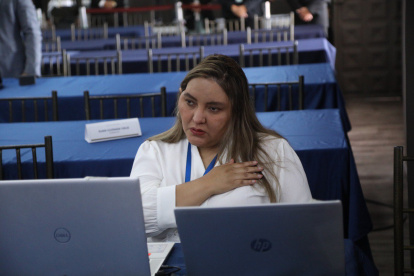 La asambleísta de la Revolución Ciudadana Mabel Méndez participó en la sesión de este 18 de marzo de 2026.