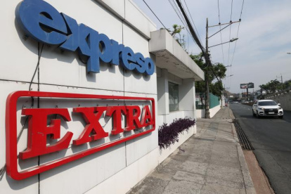 EXPRESO y EXTRA continúan su labor periodística pese a denuncias de presión por parte del Gobierno ecuatoriano.