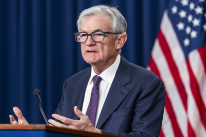 El presidente de la Reserva Federal de EE. UU., Jerome Powell, habla después de que la Fed dejara sin cambios las tasas de interés.