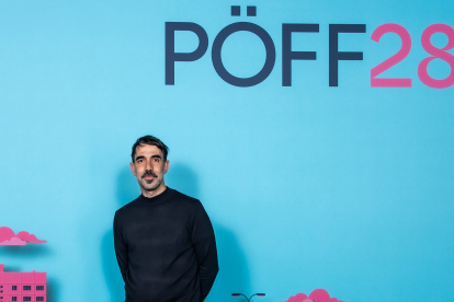 El director Javier Cutrona durante la presentación de su ópera prima, Alucina, en el Tallinn Black Nights Film Festival de 2024.