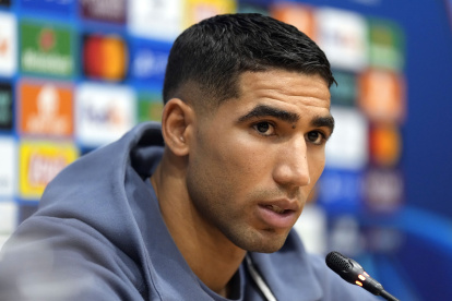 El defensa hispano-marroquí del París Saint-Germain (PSG) Achraf Hakimi, quien será juzgado por el cargo de violación.