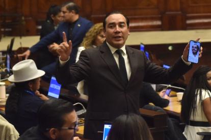 Se requieren 101 votos para la destitución del asambleísta Juan Andrés González.