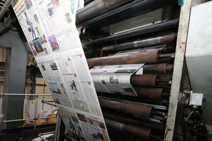 Impresión. Los domingos, EXPRESO tiene un tiraje total de 15.334 ejemplares. Los sábados es de 15.830.