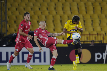 Argentinos Juniors se llevó una victoria de 1-0 en Guayaquil.