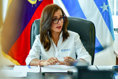 La prefecta del Guayas aseguró que sí se está dragando el río.