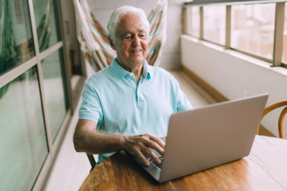 Adultos mayores y personas con discapacidad pueden exigir al SRI la devolución del IVA.