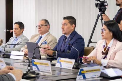 Pleno. El CJ funciona solo con cuatro vocales: Alfredo Cuadros (i), Fabián Fabara, Damián Larco y Magaly Ruiz.