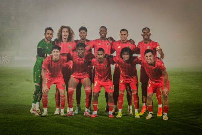 Algunos de los nuevos jugadores de SD Aucas, como Steven Tapiero, Danny Luna y Romario Bolaños.