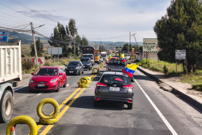 La manifestación salió a las 8:50  desde el cantón Bolivar hasta la gobernación del Carchi en Tulcan