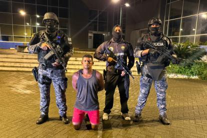 La Policía Nacional detuvo a Milton Gualberto, un ciudadano que mantenía un requerimiento judicial por el presunto delito de asesinato.