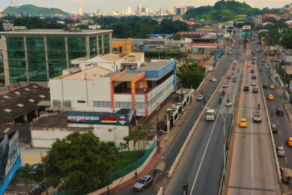 Organizaciones periodísticas rechazan la intervención estatal en EXPRESO y EXTRA.