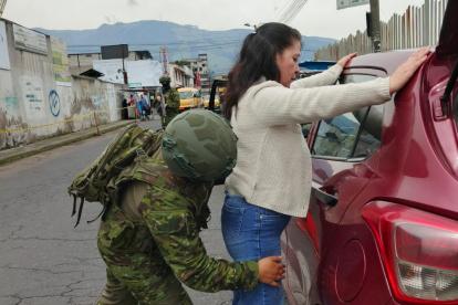 Los militares se desplegaron en distintos sectores del norte y centro de Quito, desde la mañana de este 29 de enero de 2026.
