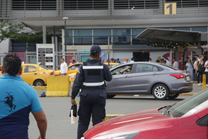 La empresa Forsemax brindaba el servicio de guardianía privada en la terminal terrestre de Guayaquil, pero después de las agresiones se terminó unilateralmente su contrato.