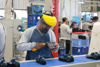 Impacto de la jornada laboral flexible en la productividad de las empresas en Ecuador.
