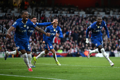 Chelsea busca dar la sorpresa en Villa Park.