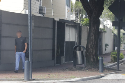 Policía acudió a la avenida Tercera, en Ceibos, tras un robo que terminó en balacera.